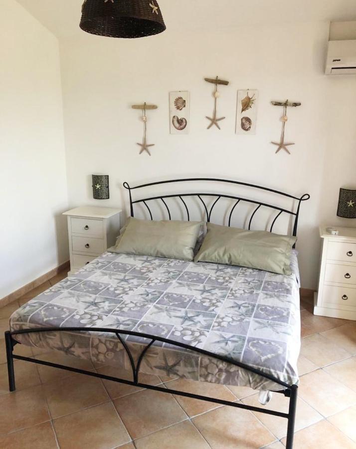 B&B Il Mirto Bianco San Giovanni Suergiu Bagian luar foto