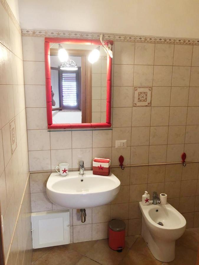 B&B Il Mirto Bianco San Giovanni Suergiu Bagian luar foto